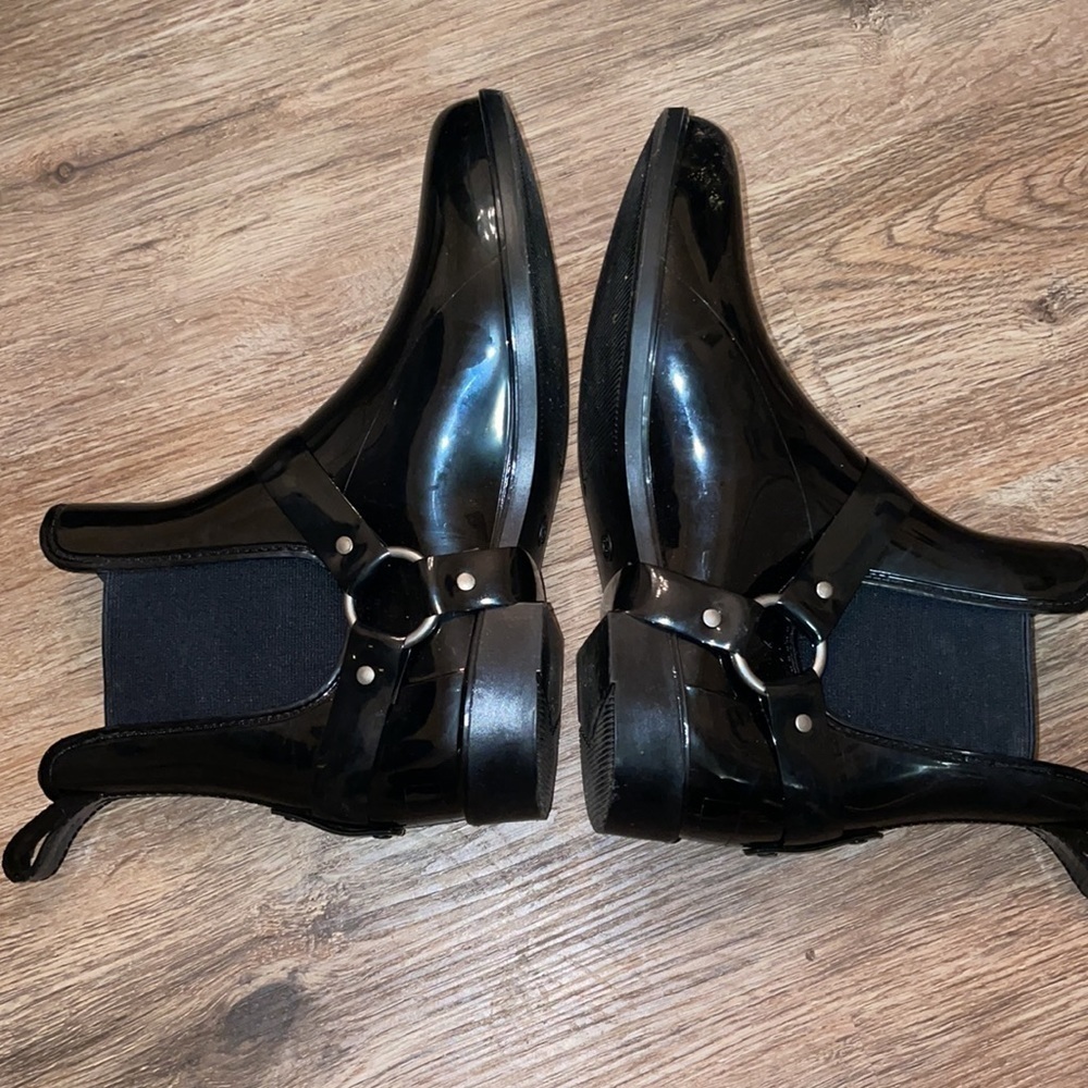 Lauren Ralph Lauren rain boots size- 8B - Picture 3 of 4